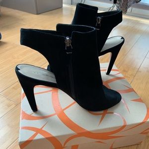 Via Spiga “Rona” black open-toe ankle boots sz10